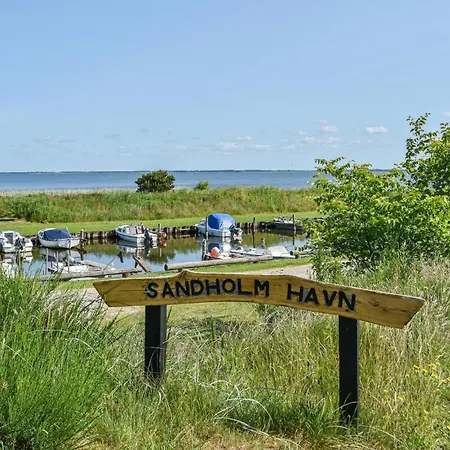 Casa de Férias Four-bedroom In *