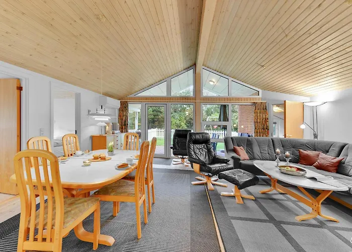 Four-bedroom In Дом отдыха Ulfborg